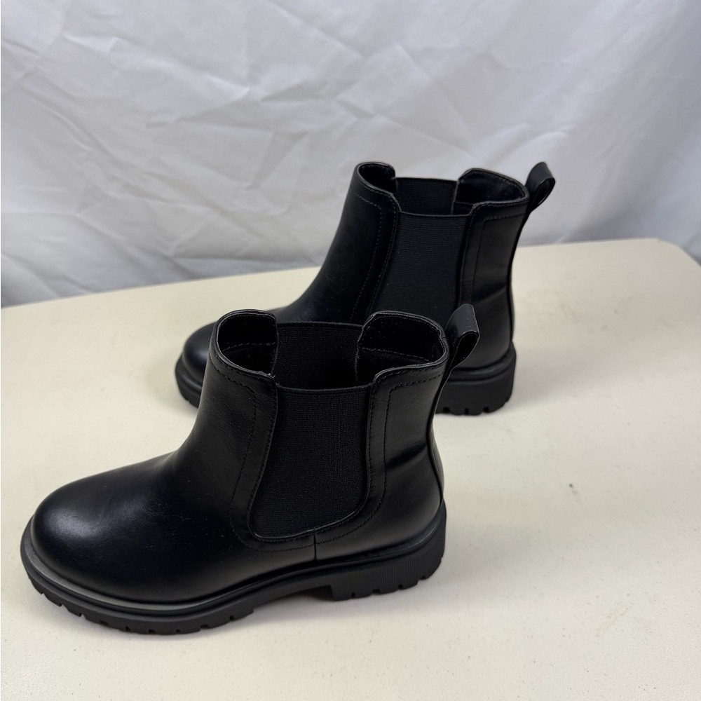 Old Navy Boots Men Size 6 Black Round Toe Pull On Chelsea New Without Tags